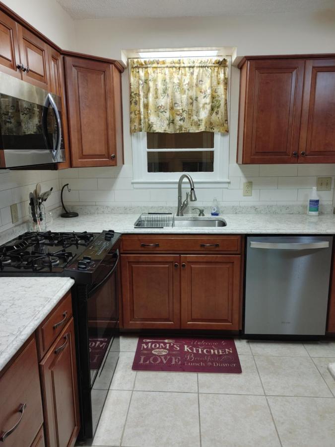 The Kind House Hosting, Low Monthly Rates, Traveling Nurses, Fletc, & Travelers! Брансуик Экстерьер фото